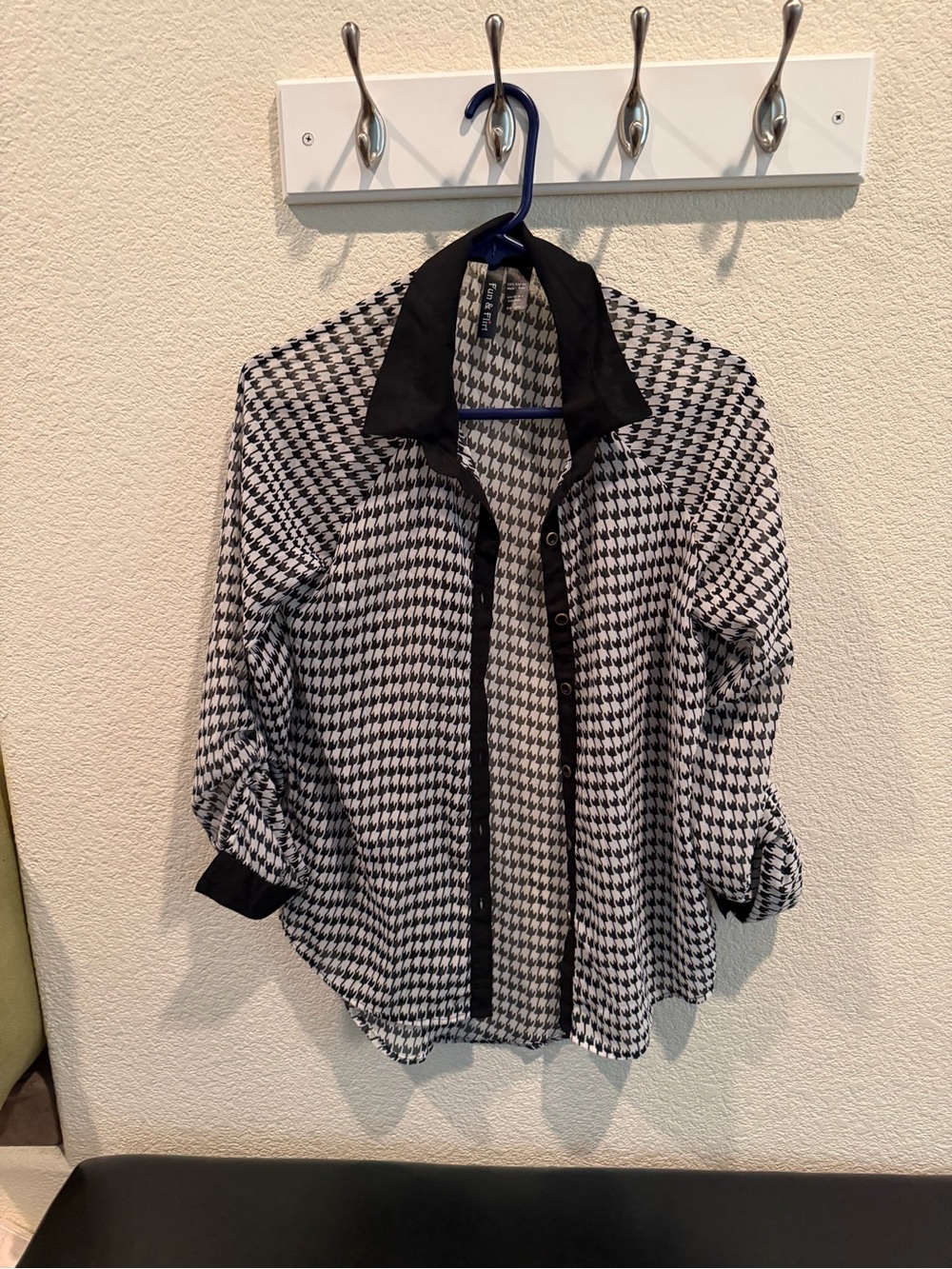 Fun & Flirt Black and White Houndstooth Shirt with Black Collar